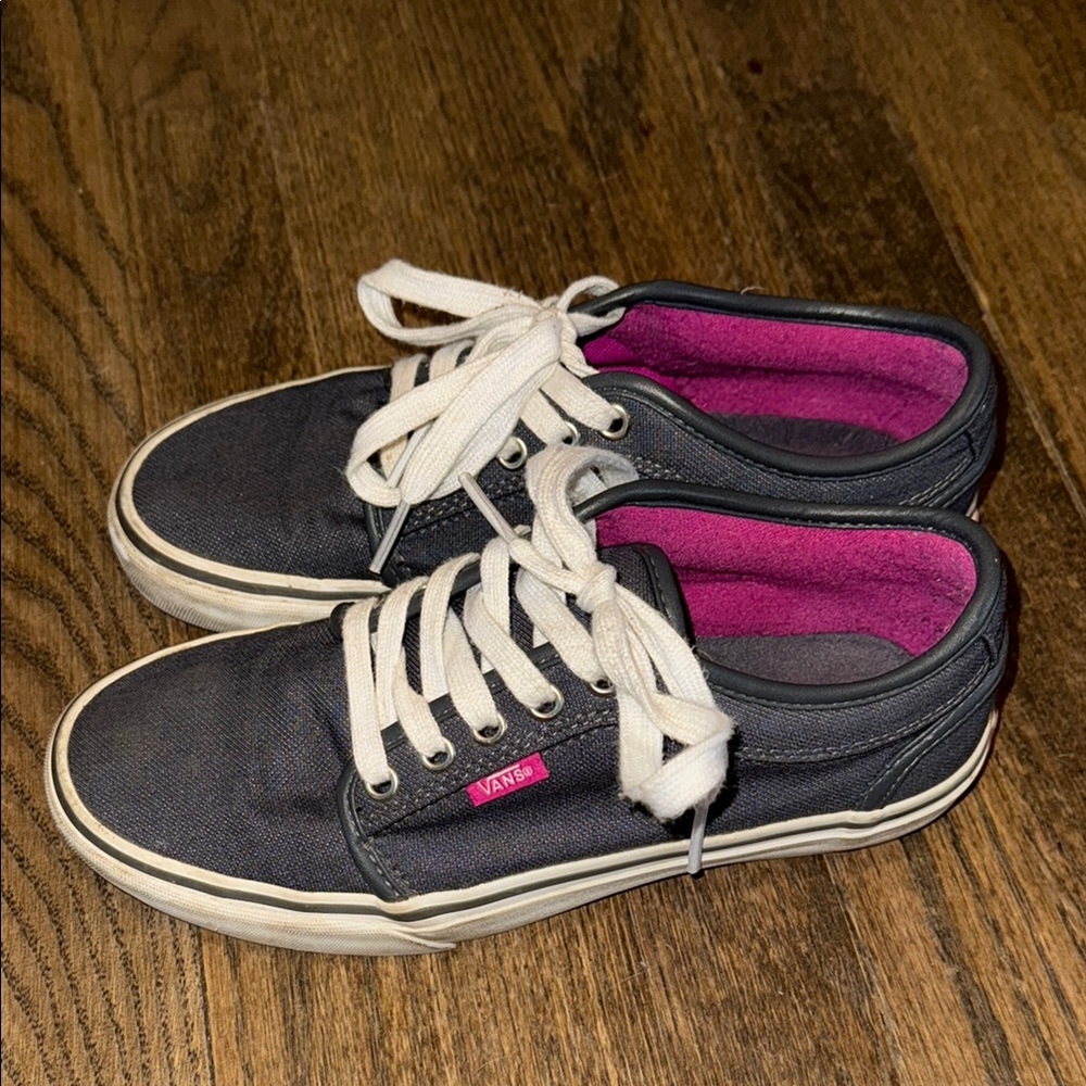Vans Women's Sneakers - Black and Pink